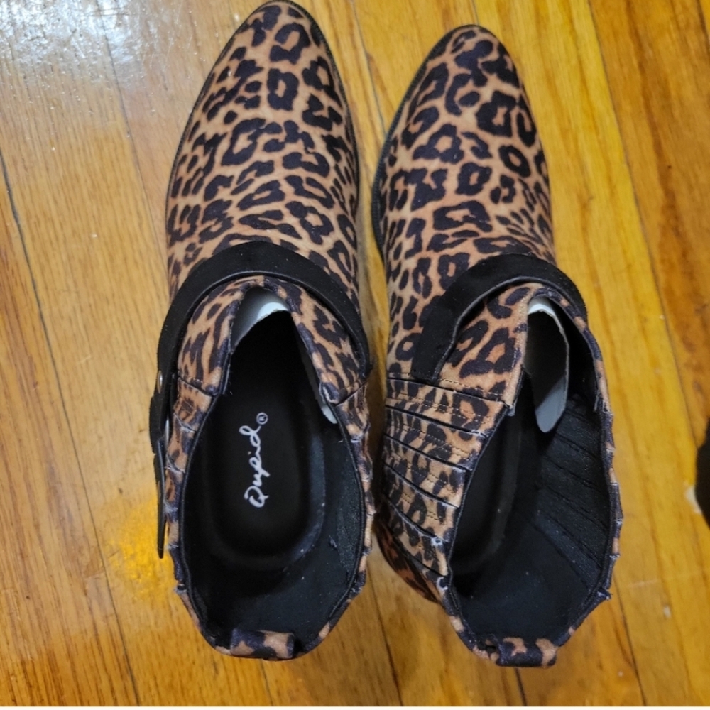 Qupid Women's Print Chunky Heels Ankle Boots Size US 6